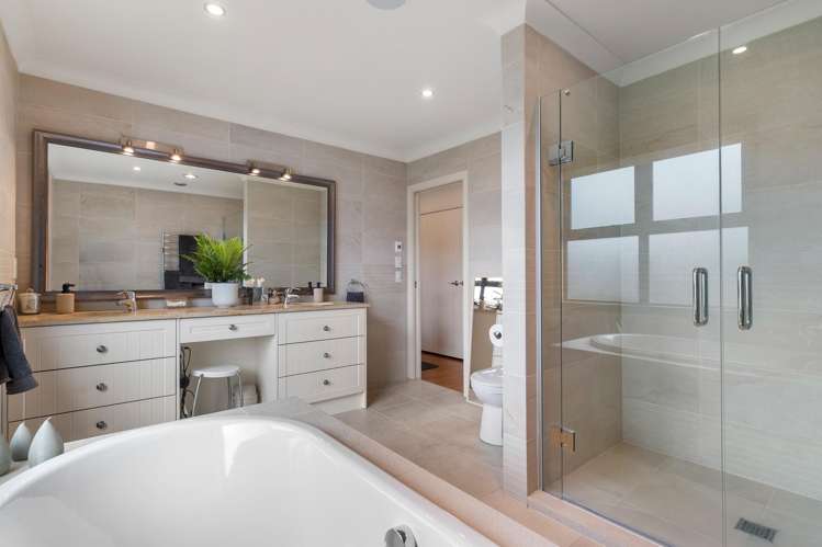 8 Eric Price Avenue Takapuna_22