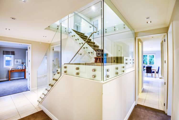 9 Springbrook Lane Northwood_20