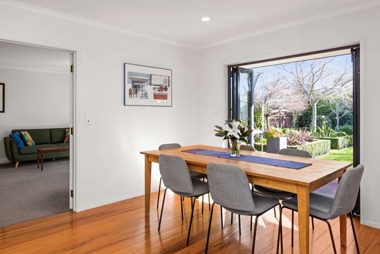 11a Bowling Road Greenmeadows_8