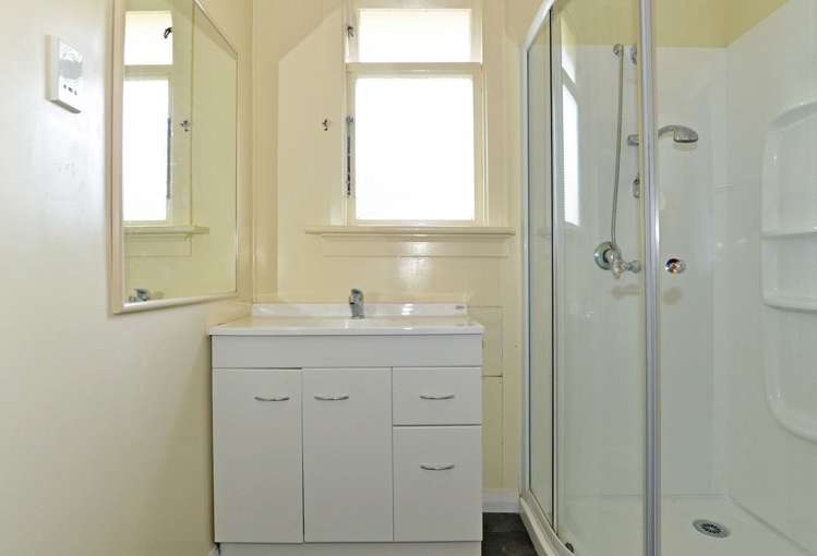 21 Cuba Street Calton Hill_14