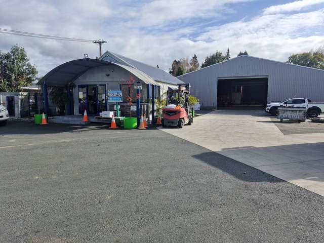 Big Fenced and Secure Yard in Te Rapa