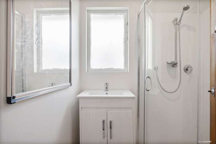 5 Devon Street Te Atatu South_7