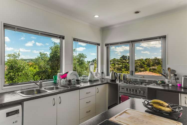 16 Erua Road Ostend_9