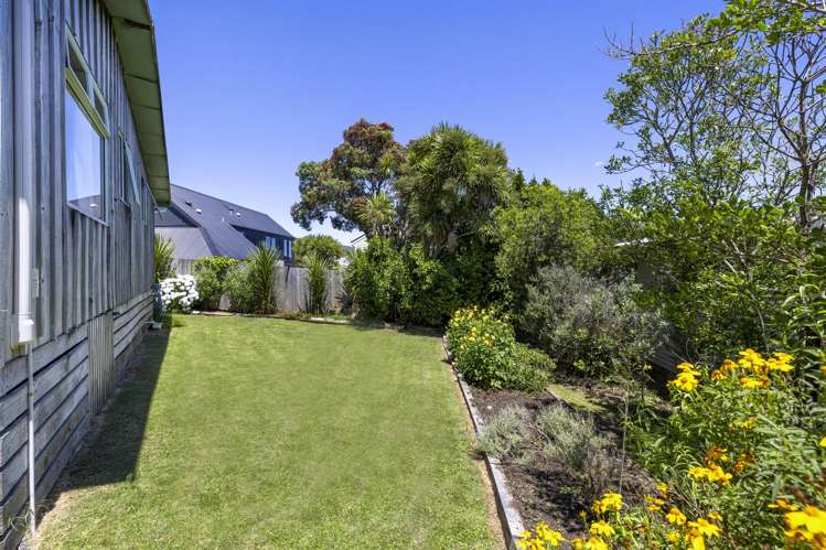 10a Marine Parade Raglan_13