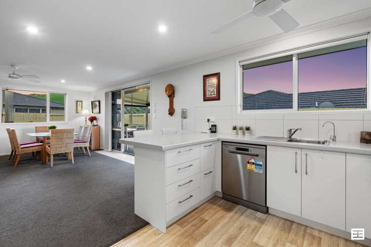 170 Ballintoy Park Drive Welcome Bay_6