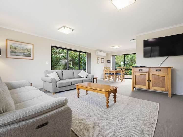 180 St. James Dr Huntington_5