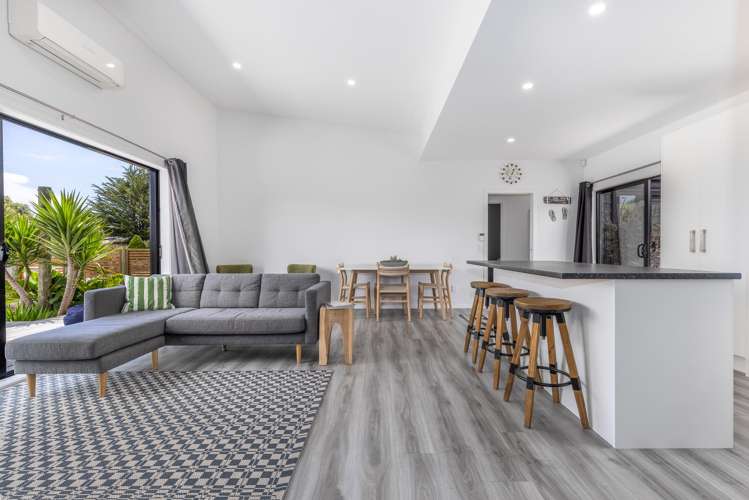 7 Strathnaver Drive Waikawa Beach_10