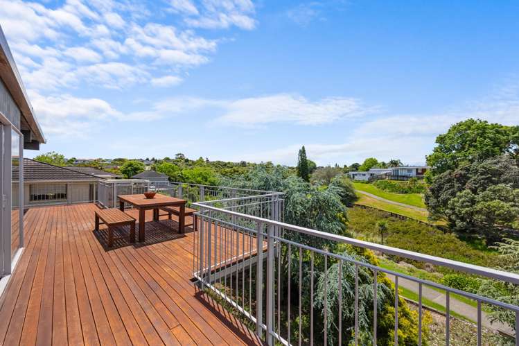 17 Davita Place Farm Cove_1