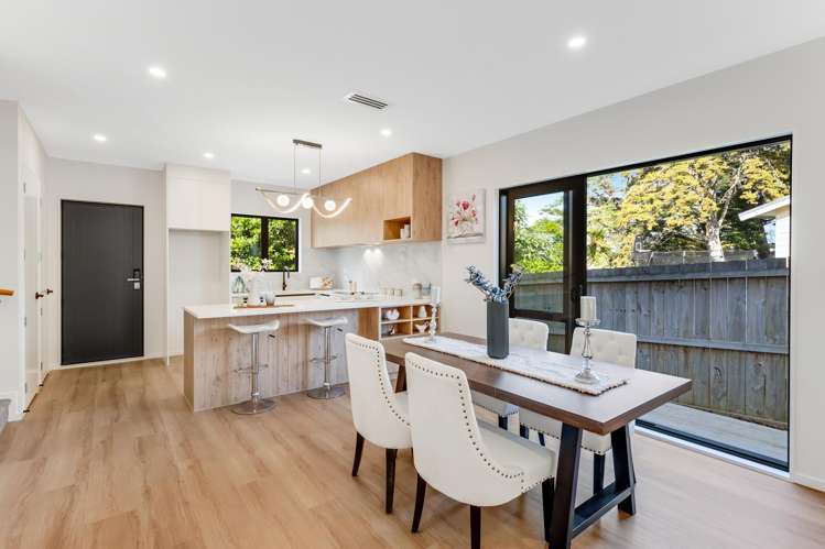 140E Edgewater Drive Pakuranga_6