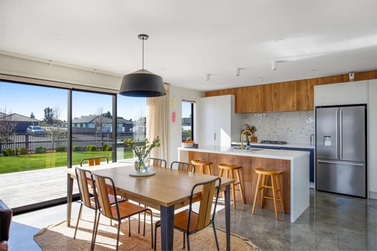 29 Honeyfield Drive Whalers Gate_7