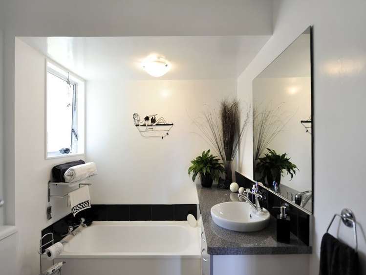 11 Seaton Street Marybank_10