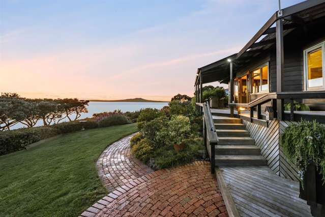 153 Beach Road Castor Bay_2