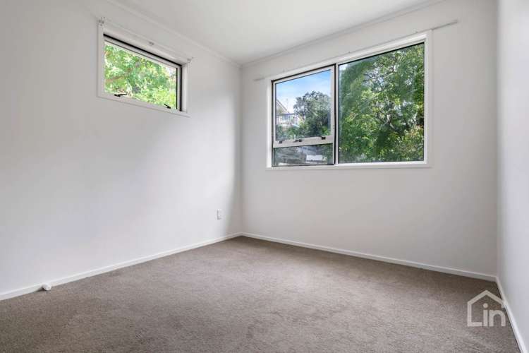 49 Castleton Street Birkdale_13