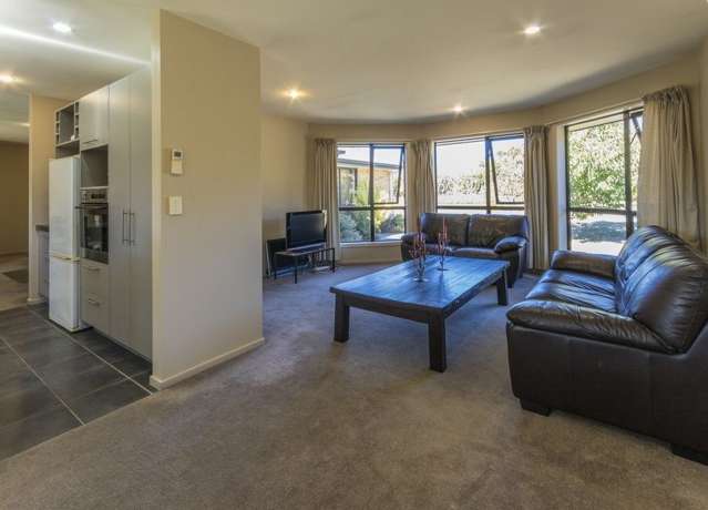 10 Hunt Place Albert Town_3