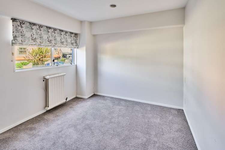 54UG1 Hill Street Thorndon_11