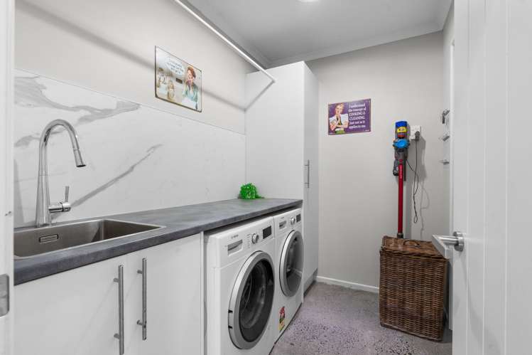 54 Palliser Drive Huntington_11