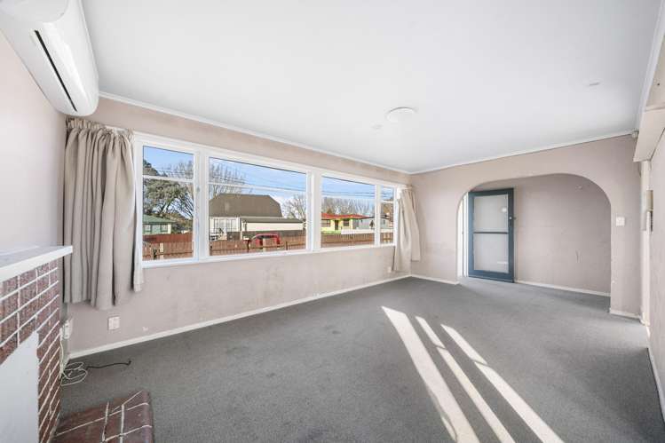 7 Williams Crescent Otara_9
