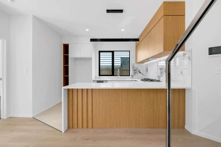 2/7 Edgar Pearce Place Howick_7