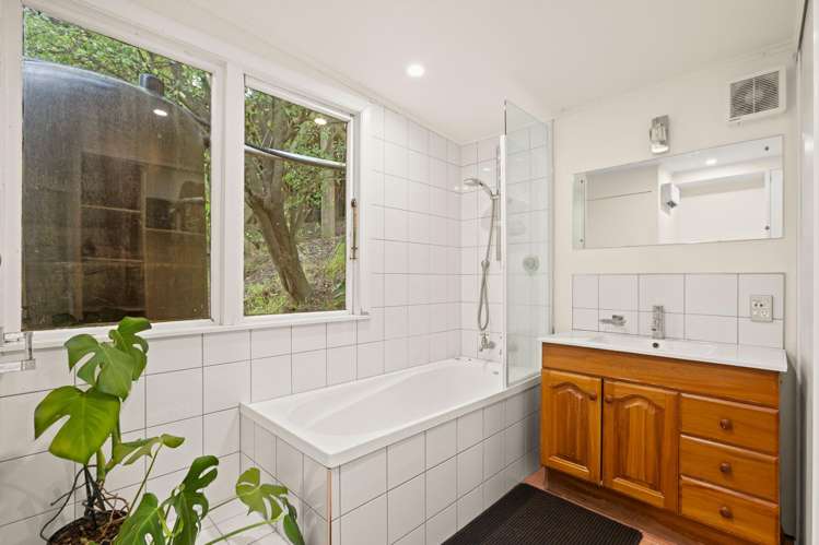 8 Bayview Road Charteris Bay_15