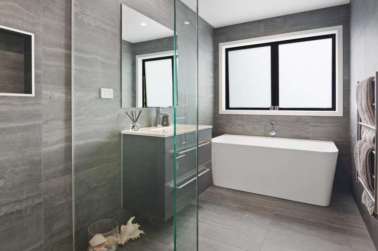 9 Koiora Lane Long Bay_17