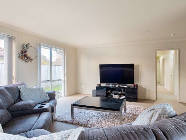 49 Sterling Park Lytton West_3