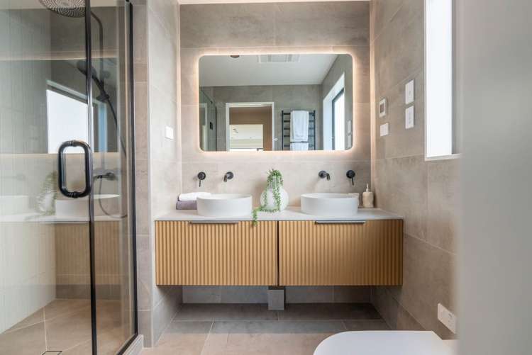 53 Regina Street Westmere_11