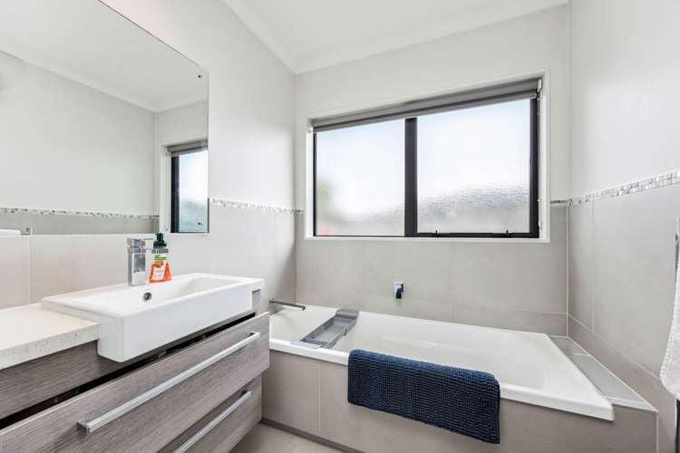 6 Disley Road Wattle Downs_16