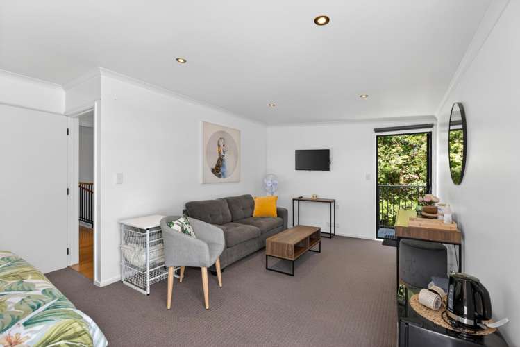 17 Ashdonleigh Grove Stoke_27