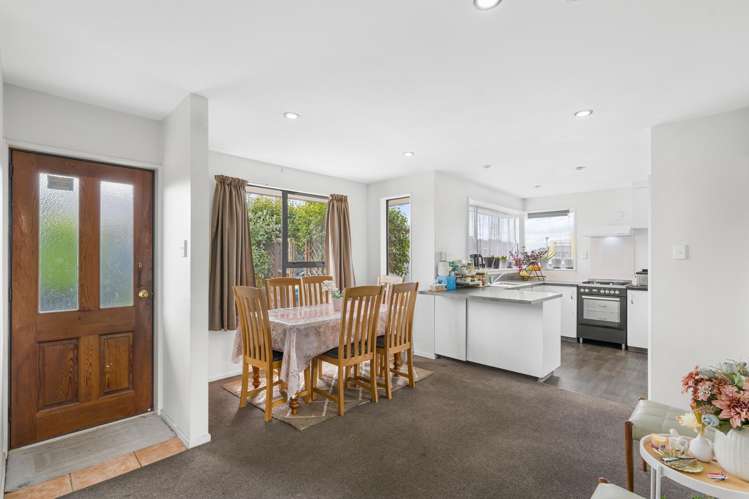 115 Carmen Road Hei Hei_3