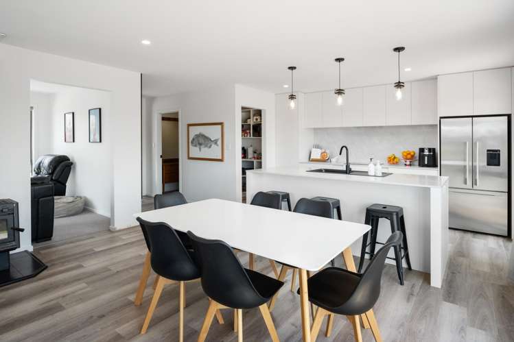 9 Ketu Lane Redwoodtown_16