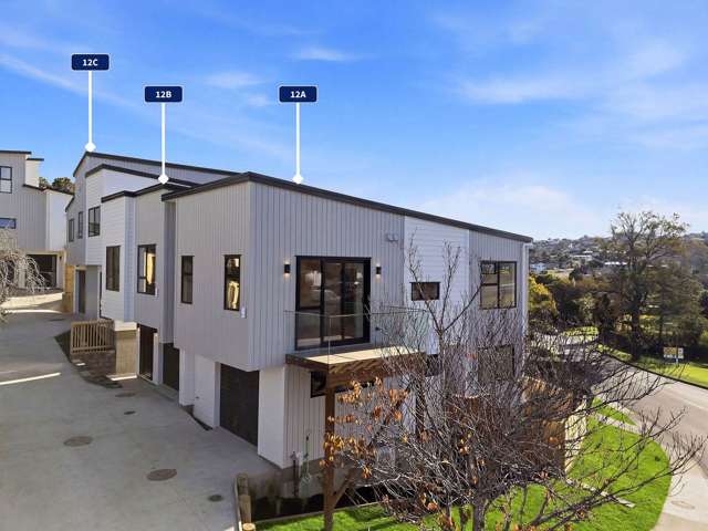 Lots1-3/12 Totaravale Drive Totara Vale_3