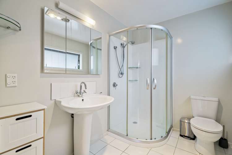 38 Graham Avenue Te Atatu Peninsula_6