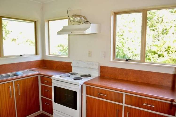 275d Main Highway Otaki_13