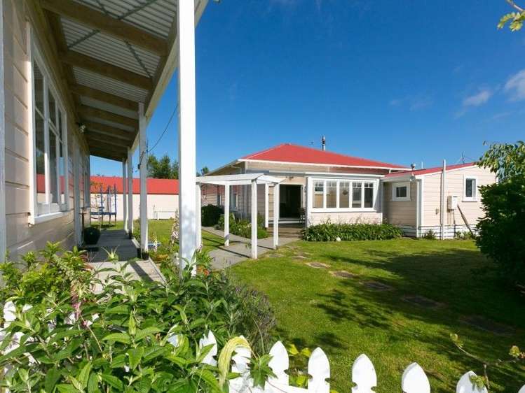 1245 Upland Road Egmont Village_14