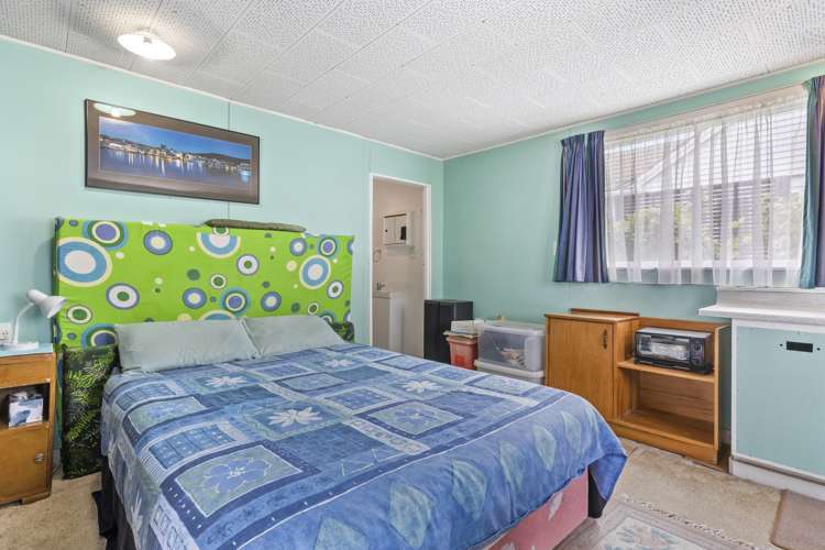 8 Craig Grove Elderslea_12