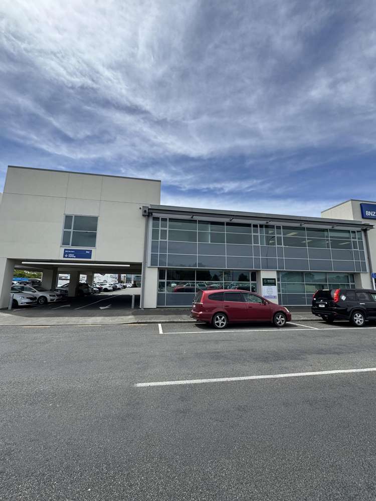 205 Hastings Street South (First Floor) Hastings_2