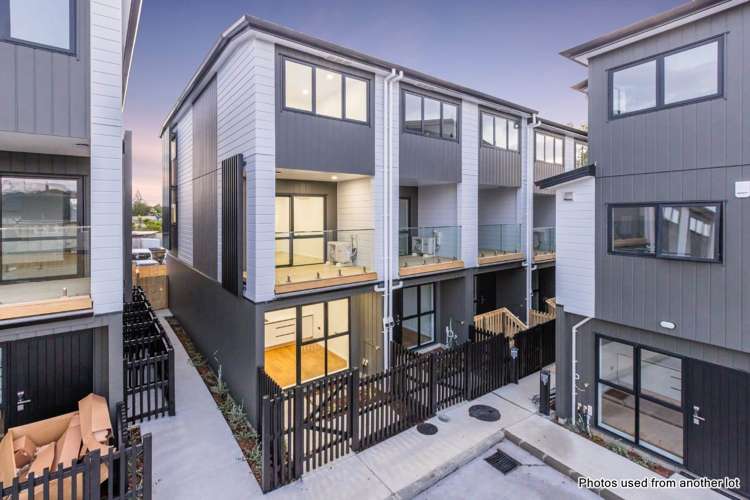 2/717 Sandringham Road Extension_0