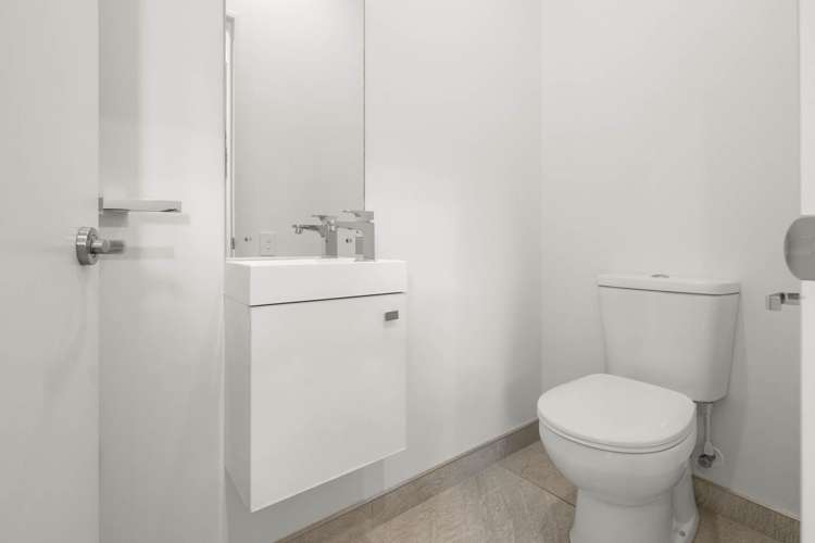 9 Vittoria Terrace Flat Bush_18