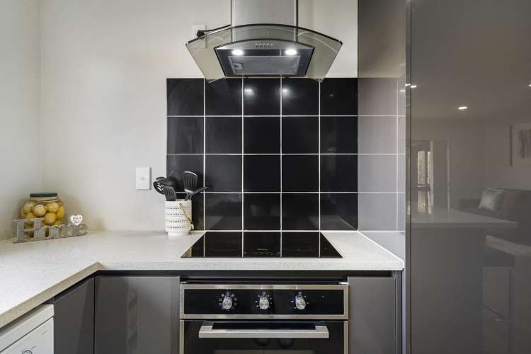 7 Neesons Way Glendene_10