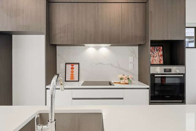 5 Greenbrier Street Westgate_3
