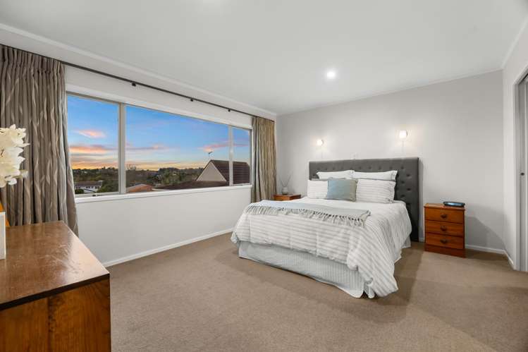 8 Rachael Place Farm Cove_23