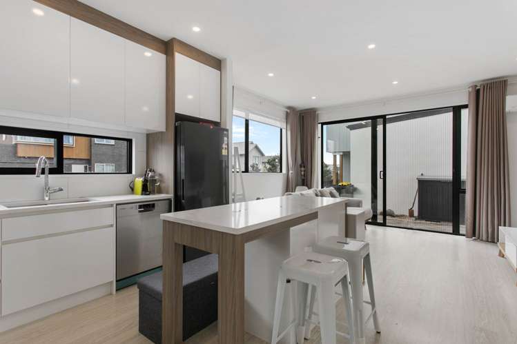 28 Tihema Lane Westgate_5