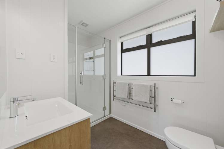 77B Beach Road Otumoetai_6