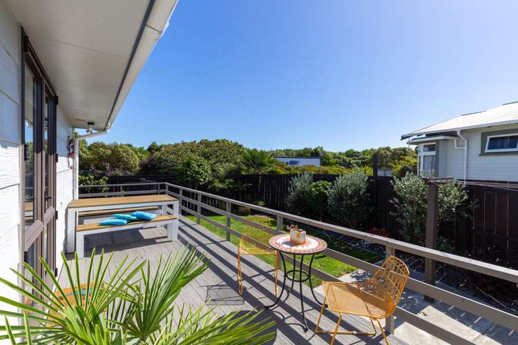 64 Aldinga Avenue Stoke_3