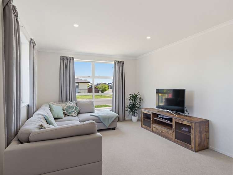 6 Clanfield Way_1