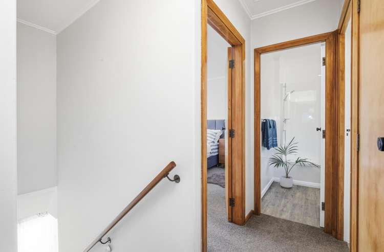 8A - 8B Devon Place Cannons Creek_12