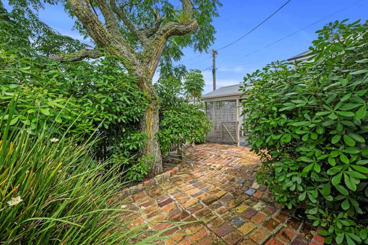 5 Shoal Bay Road Devonport_26