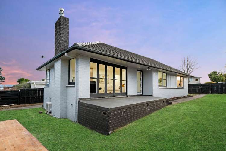 20 Chorley Avenue Massey_23