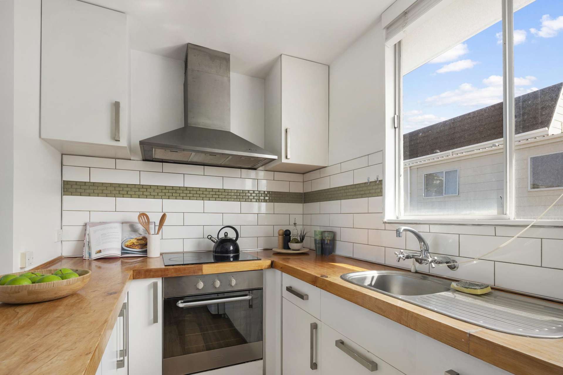 12/76 Freyberg Street Lyall Bay_0