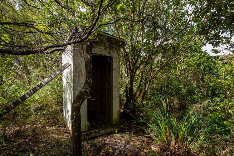 158 Silverstream Falls ROW Whitianga_44